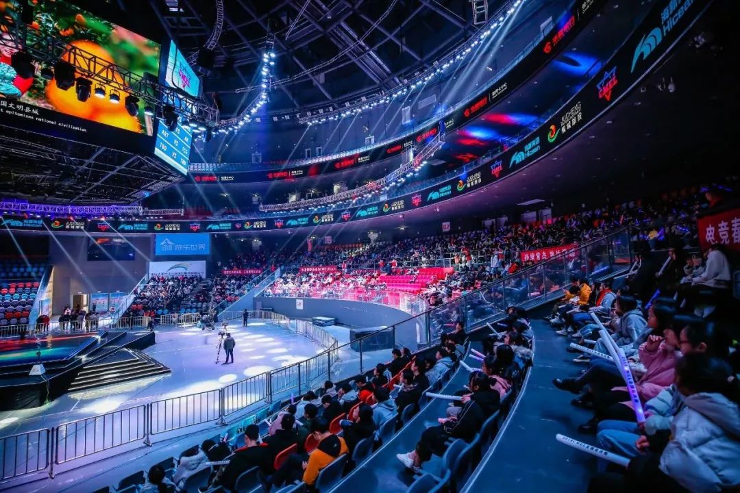 默契配合的 默契配合的